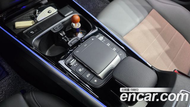 Mercedes-Benz EQB (X243) EQB300 4MATIC 2022 — фото 20