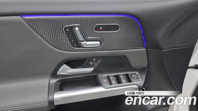 Mercedes-Benz EQB (X243) EQB300 4MATIC 2022 — фото 29