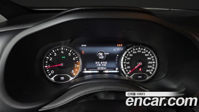 Jeep Renegade 2.4 Limited 2021 — фото 8