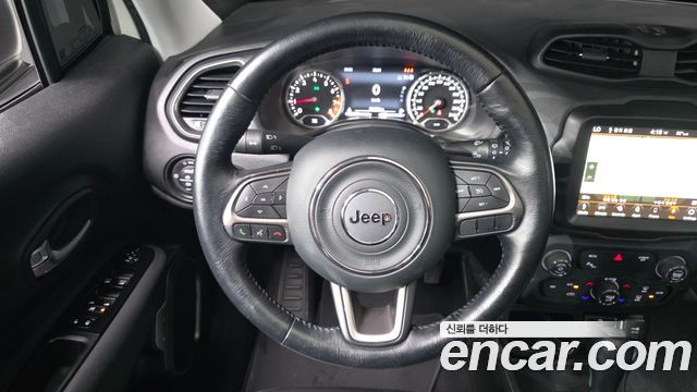 Jeep Renegade 2.4 Limited 2021 — фото 14
