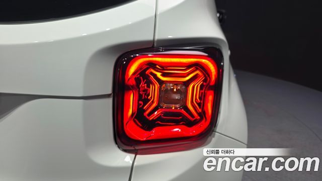 Jeep Renegade 2.4 Limited 2021 — фото 23