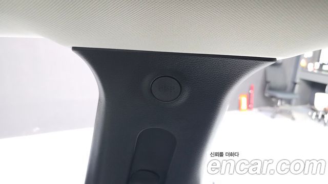 Jeep Renegade 2.4 Limited 2021 — фото 29