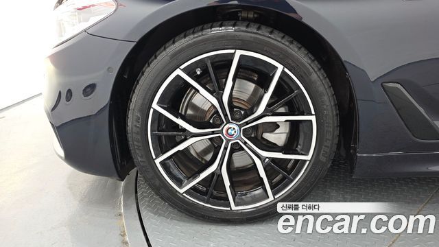 BMW 5 Series (G30) 520d M Sport Package Plus 2019 — фото 5