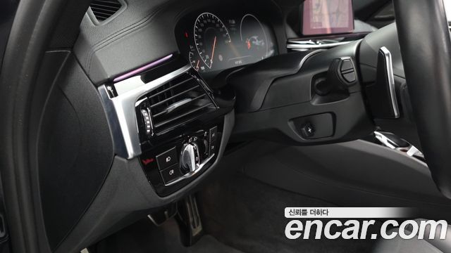 BMW 5 Series (G30) 520d M Sport Package Plus 2019 — фото 40
