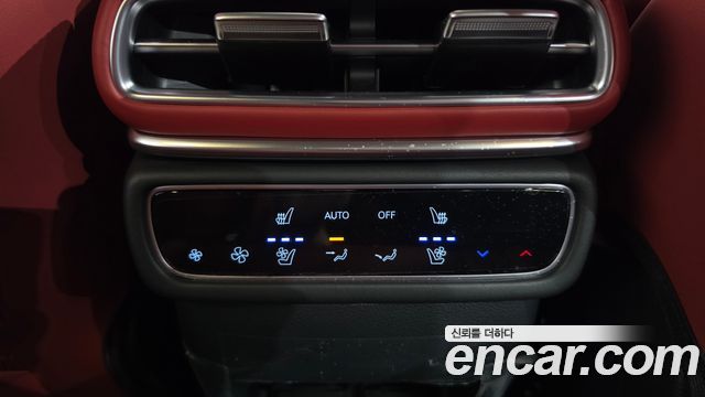 Genesis GV80 Coupe 2.5T Gasoline AWD 2024 — фото 38