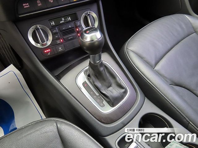 Audi Q3 2.0 TDI Quattro Dynamic 8U 2012 — фото 10