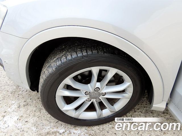 Audi Q3 2.0 TDI Quattro Dynamic 8U 2012 — фото 24