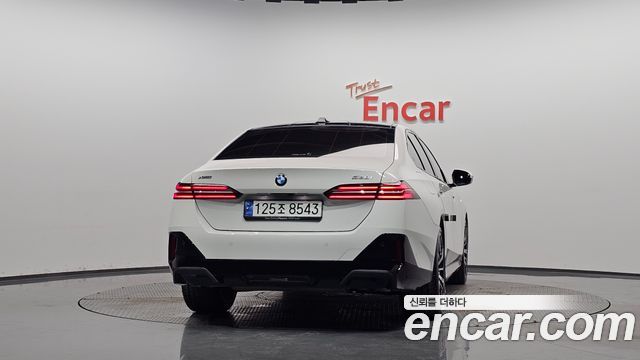 BMW 5 Series (G60) 530i xDrive M Sport 2024 — фото 4