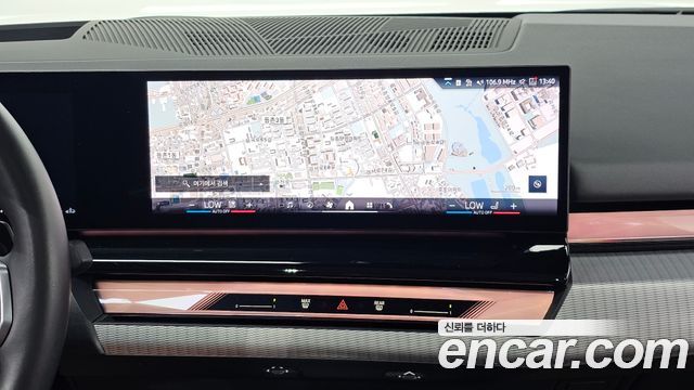 BMW 5 Series (G60) 530i xDrive M Sport 2024 — фото 17