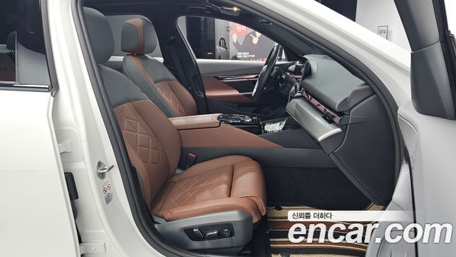 BMW 5 Series (G60) 530i xDrive M Sport 2024 — фото 26