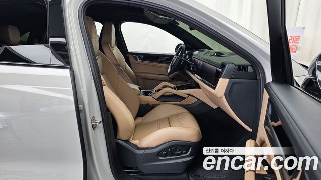 Porsche Cayenne (PO536) 4.0 GTS Coupe 2025 — фото 15