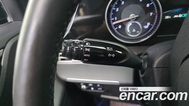 Hyundai Grandeur (IG) 3.0 LPi Rent Car Modern 2022 — фото 39