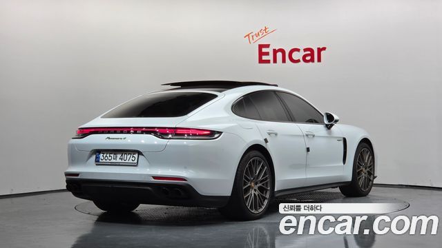 Porsche Panamera (971) 2.9 AWD E-Hybrid Platinum Edition 2023 — фото 2