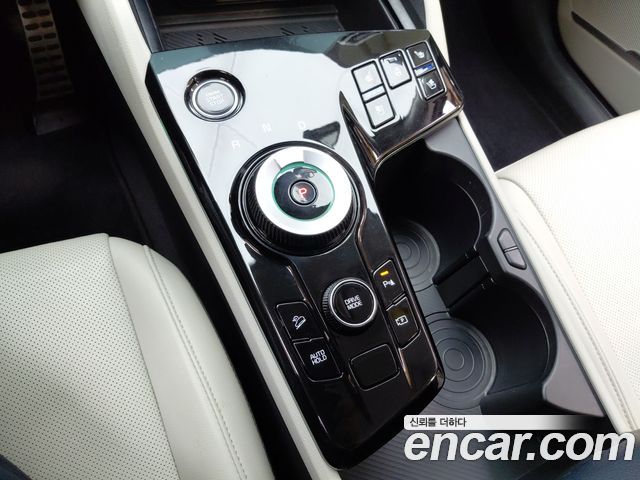 Kia Sportage Hybrid (V) Signature 2WD 2023 — фото 9