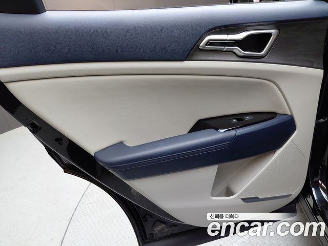 Kia Sportage Hybrid (V) Signature 2WD 2023 — фото 25