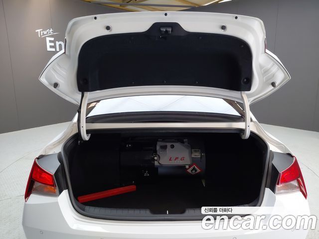 Hyundai Avante (CN7) 1.6 LPi (Rental Car) Smart 2023 — фото 17