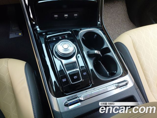 Kia Carnival (IV) Gasoline 9-Seater Noblesse 2023 — фото 9