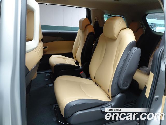Kia Carnival (IV) Gasoline 9-Seater Noblesse 2023 — фото 12