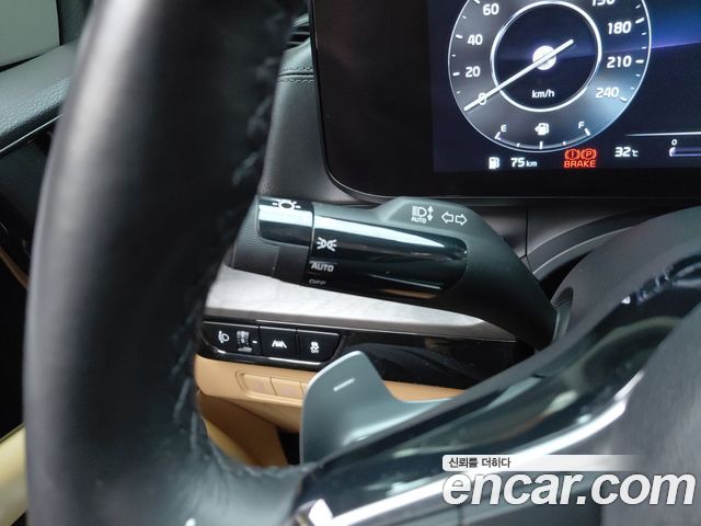 Kia Carnival (IV) Gasoline 9-Seater Noblesse 2023 — фото 29