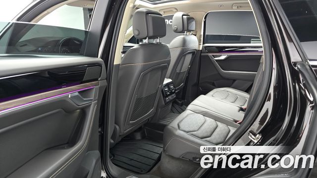 Volkswagen Touareg (III) 3.0 TDI Prestige 2020 — фото 15