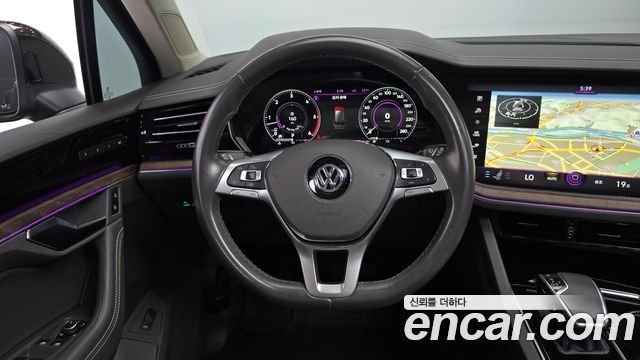 Volkswagen Touareg (III) 3.0 TDI Prestige 2020 — фото 16