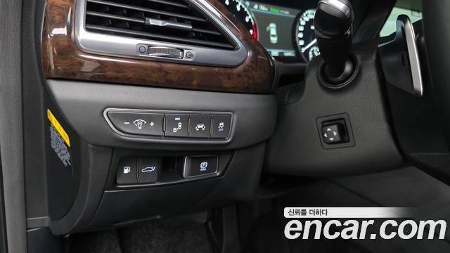 Genesis EQ900 3.8 GDI AWD Premium Luxury 2016 — фото 11