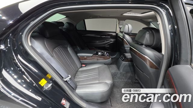 Genesis EQ900 3.8 GDI AWD Premium Luxury 2016 — фото 17