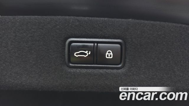 Genesis EQ900 3.8 GDI AWD Premium Luxury 2016 — фото 27