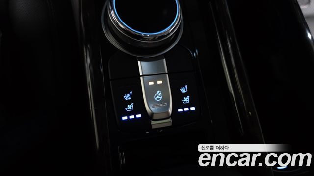 Genesis EQ900 3.8 GDI AWD Premium Luxury 2016 — фото 31