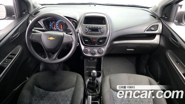 Chevrolet Spark LS 2020 — фото 7