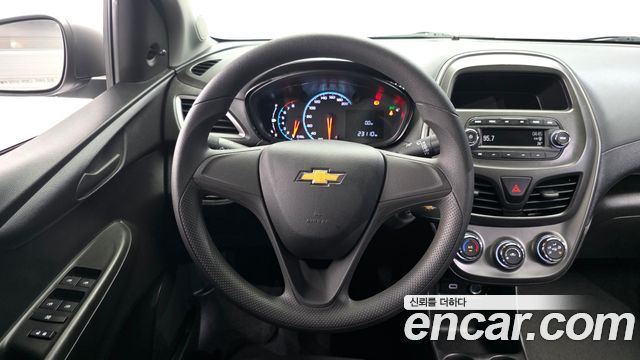 Chevrolet Spark LS 2020 — фото 13