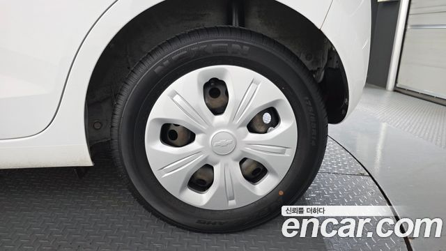 Chevrolet Spark LS 2020 — фото 21
