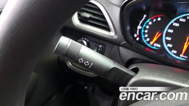 Chevrolet Spark LS 2020 — фото 30