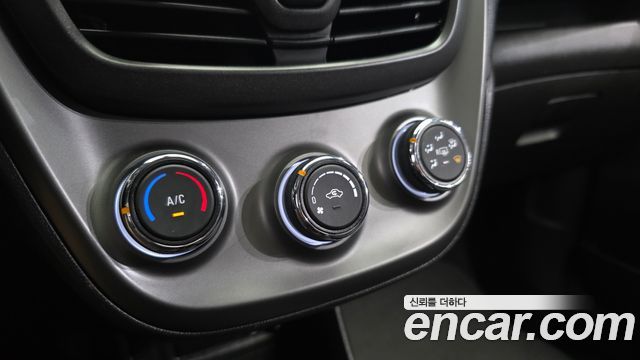 Chevrolet Spark LS 2020 — фото 31