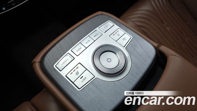 Genesis G80 (RG3) Gasoline 2.5 Turbo AWD 2022 — фото 23