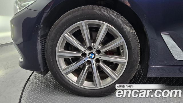BMW 5 Series (G30) 520i Luxury 2018 — фото 5