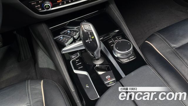 BMW 5 Series (G30) 520i Luxury 2018 — фото 9