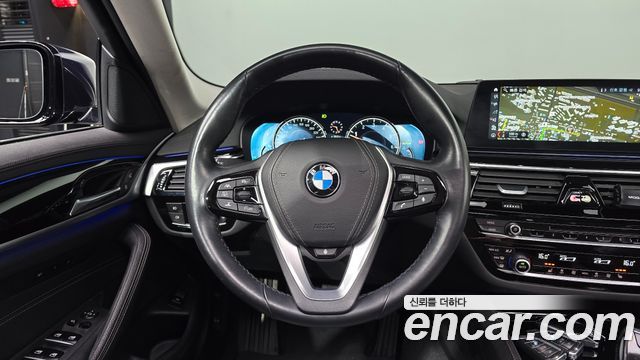 BMW 5 Series (G30) 520i Luxury 2018 — фото 13