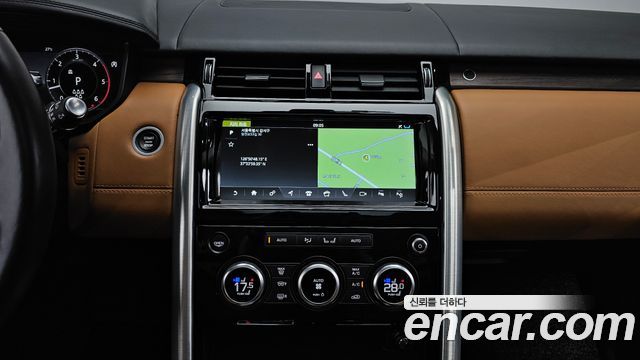 Land Rover Discovery 5 3.0 SD6 HSE Luxury 2020 — фото 18