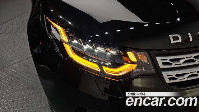 Land Rover Discovery 5 3.0 SD6 HSE Luxury 2020 — фото 28