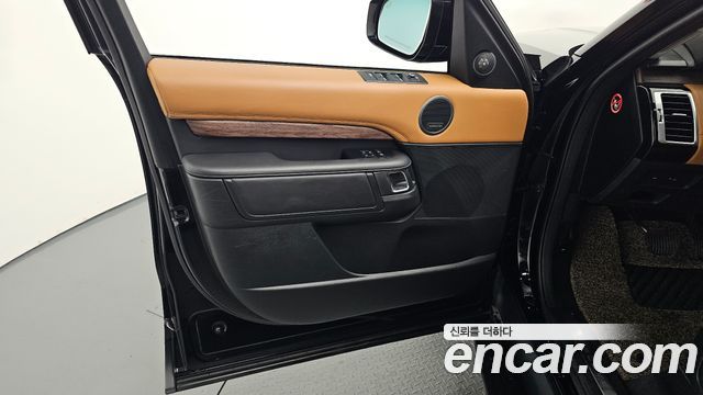 Land Rover Discovery 5 3.0 SD6 HSE Luxury 2020 — фото 30