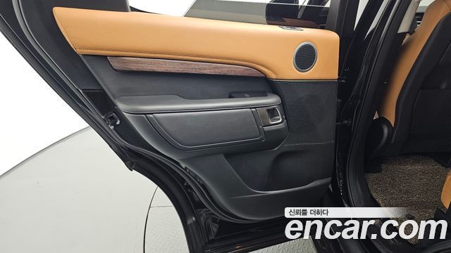 Land Rover Discovery 5 3.0 SD6 HSE Luxury 2020 — фото 31