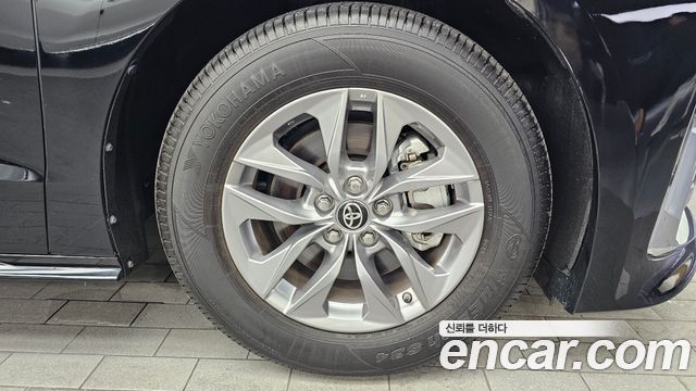 Toyota Sienna (IV) 2.5 Hybrid AWD 2025 — фото 21
