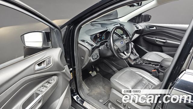 Ford Kuga (II) 2.0 Diesel Titanium 2017 — фото 12