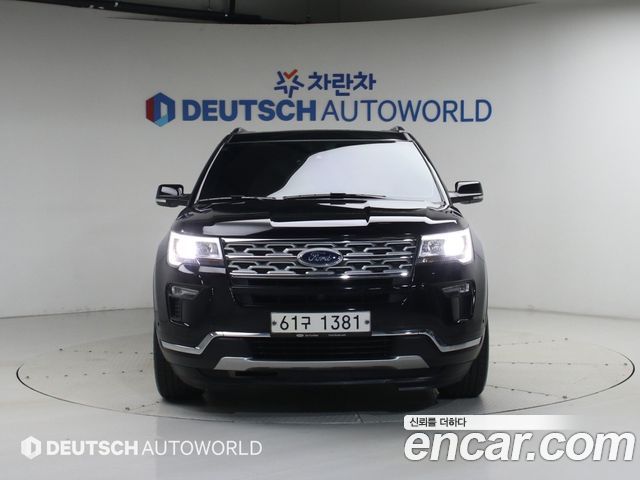 Ford Explorer 2.3 Limited 4WD 5th