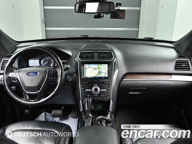 Ford Explorer 2.3 Limited 4WD 5th 2018 — фото 6