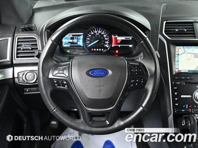 Ford Explorer 2.3 Limited 4WD 5th 2018 — фото 16
