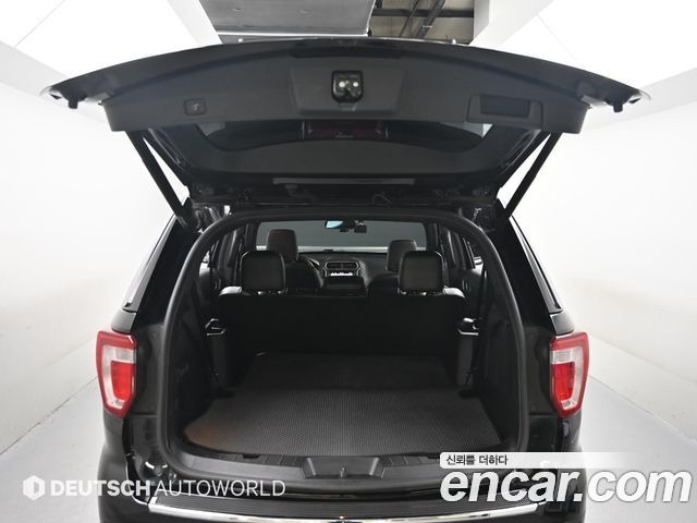 Ford Explorer 2.3 Limited 4WD 5th 2018 — фото 22