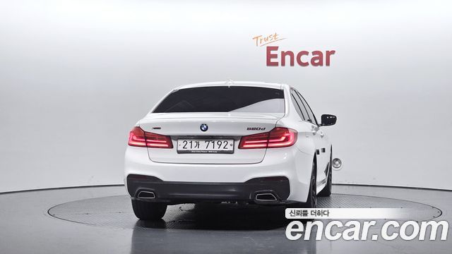 BMW 5 Series (G30) 520d xDrive M Sport Package Plus 2017 — фото 4