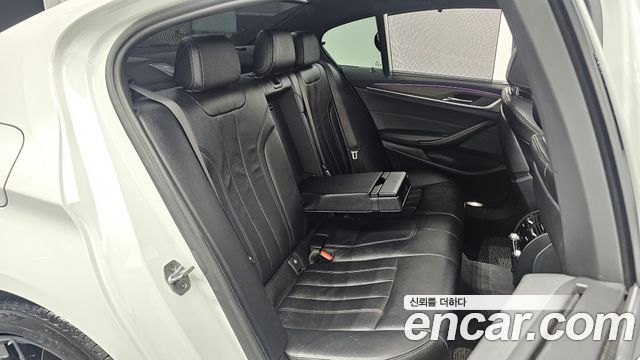 BMW 5 Series (G30) 520d xDrive M Sport Package Plus 2017 — фото 11